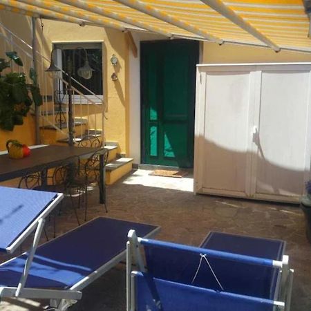 Casa Carla Apartment Vernazza Luaran gambar