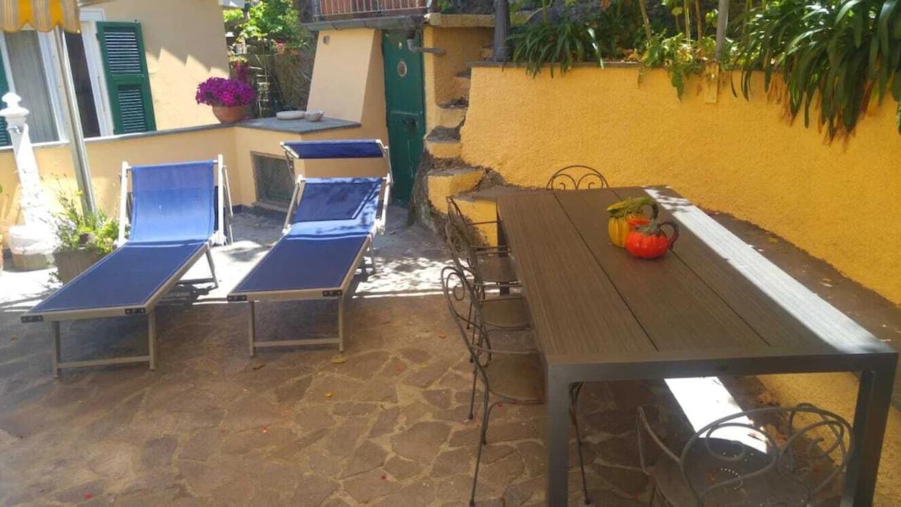 Casa Carla Apartment Vernazza Luaran gambar